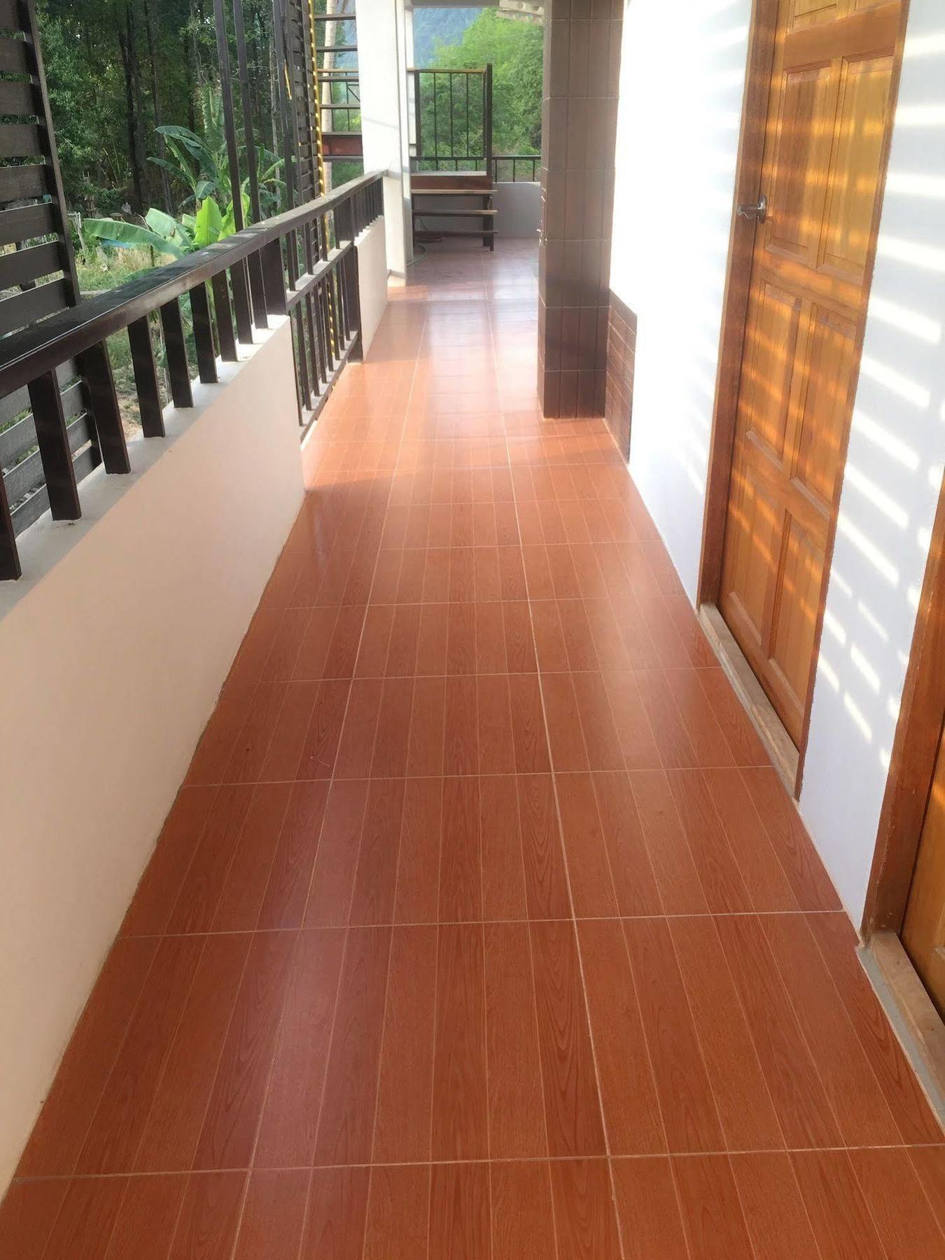 Apartment Poonsap *