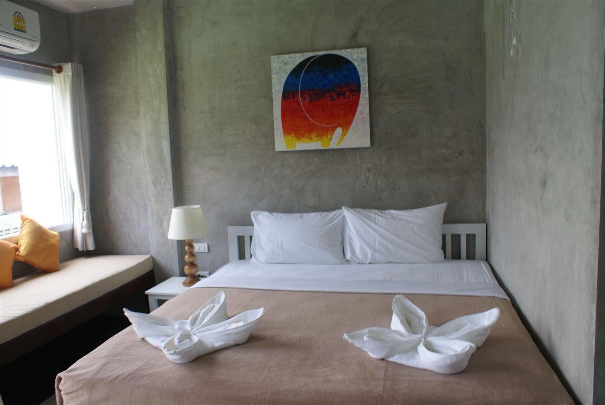 Guest house Ban'S Avenue Guesthouse 3*