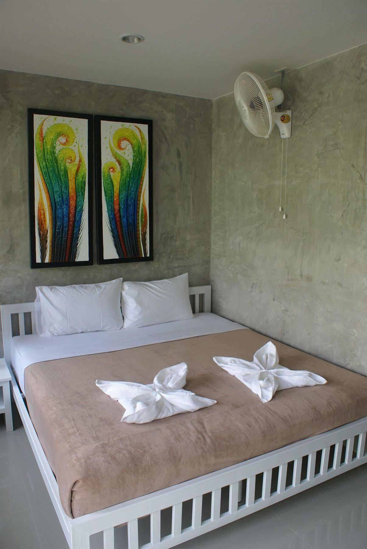 Ban'S Avenue Guesthouse Guest house