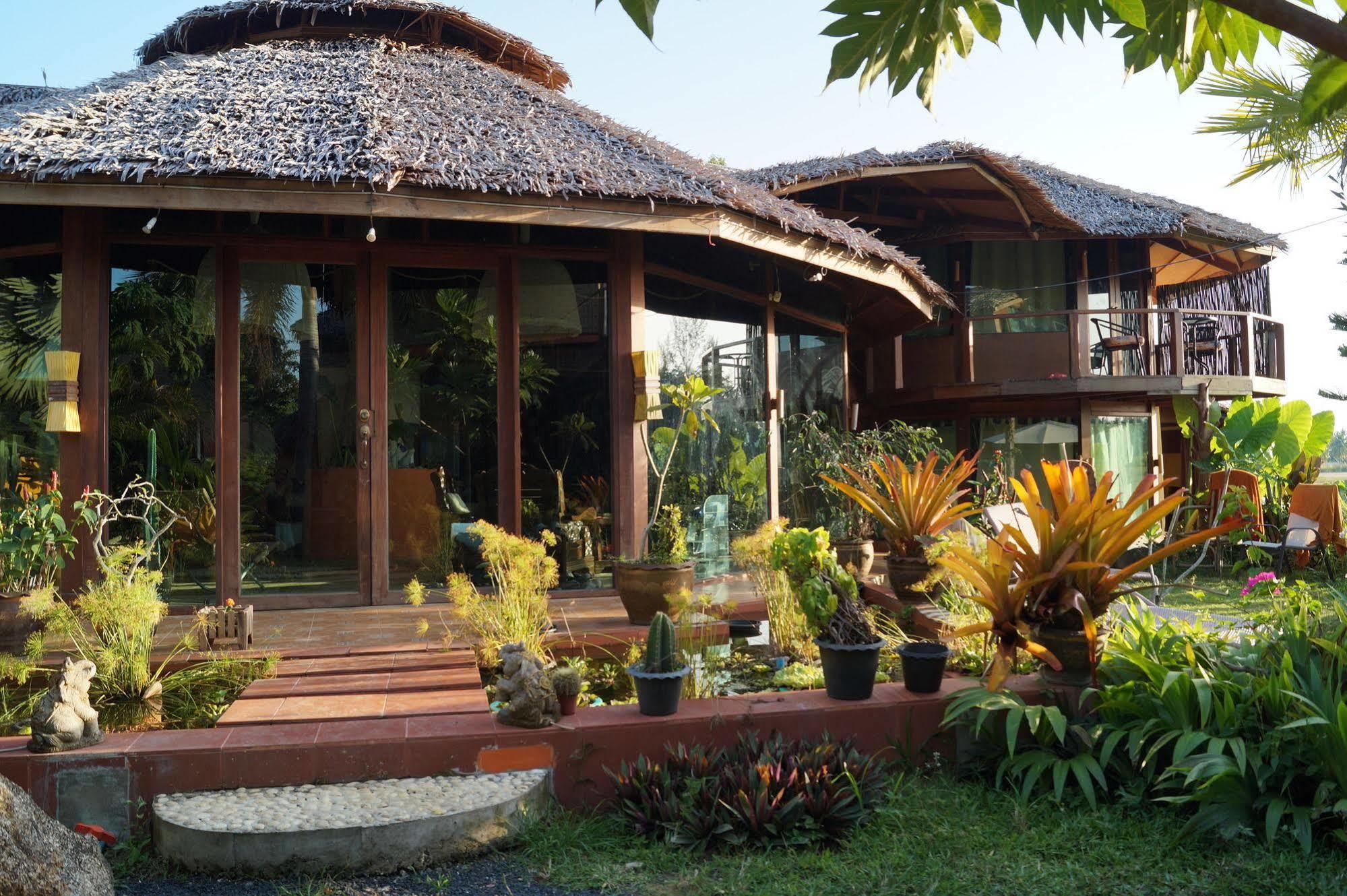 Relax Eco Life Center - 2*
