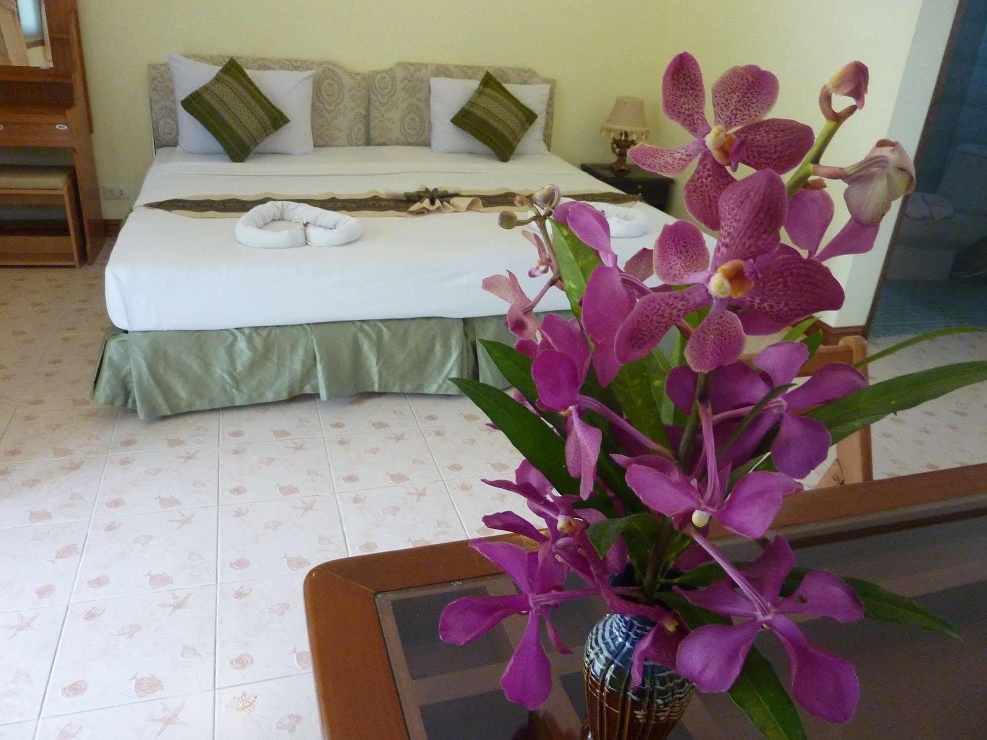 Ladda Resort