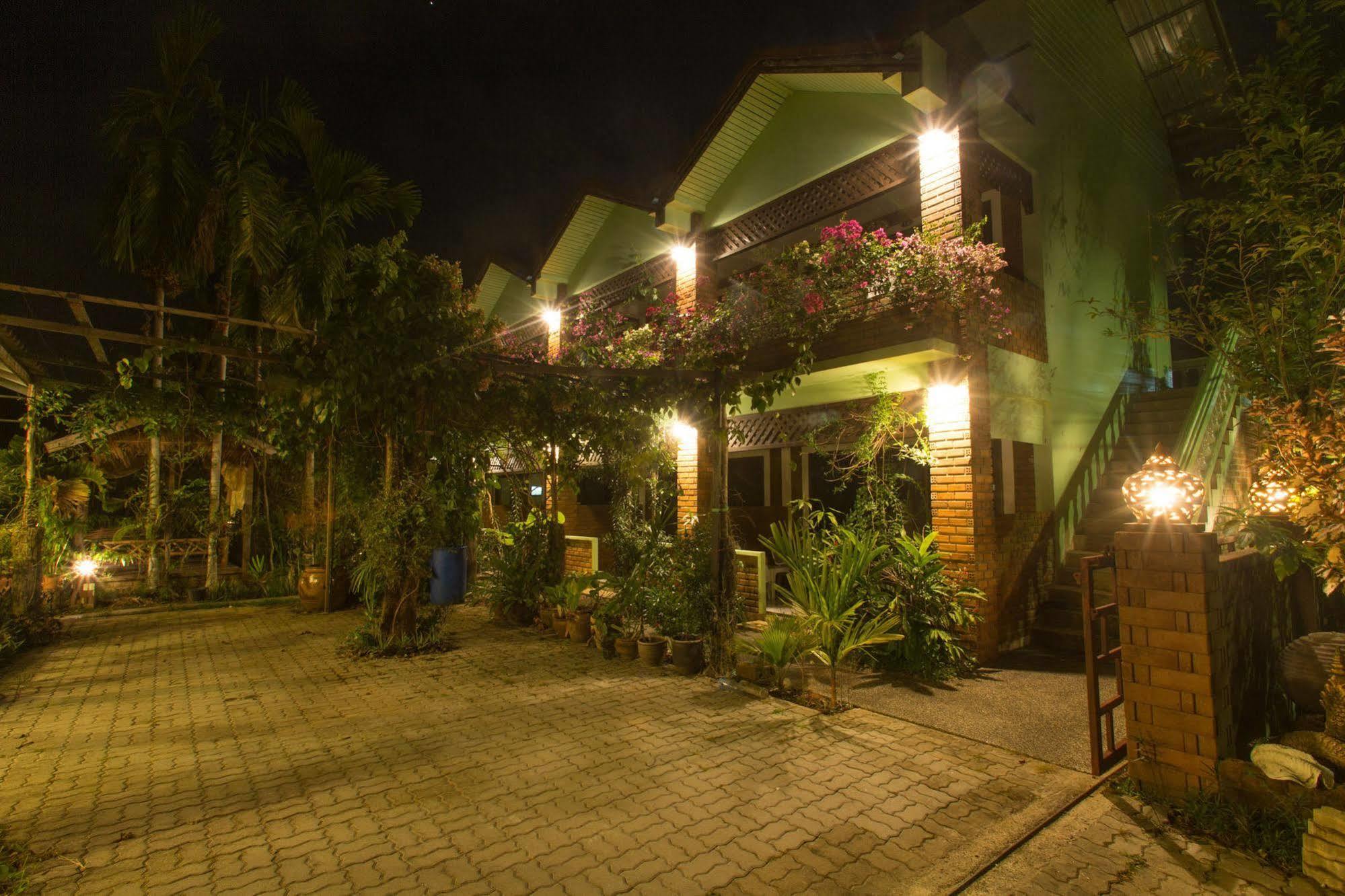Ladda 2* Khao Lak