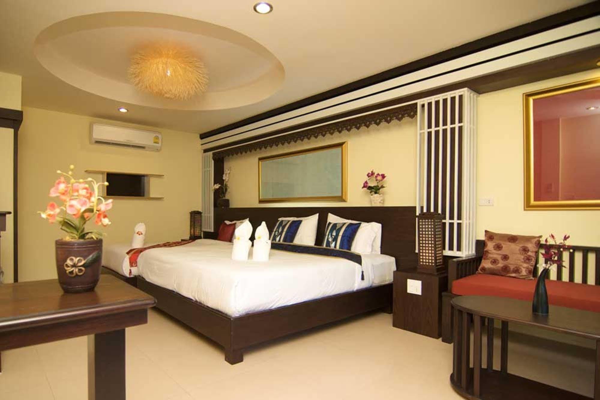 Simple Life Resort