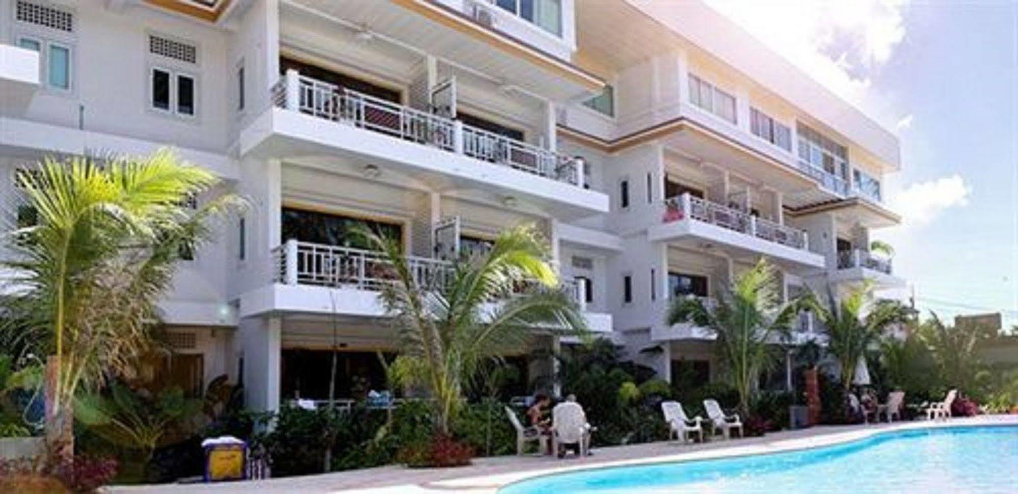 Simple Life Resort