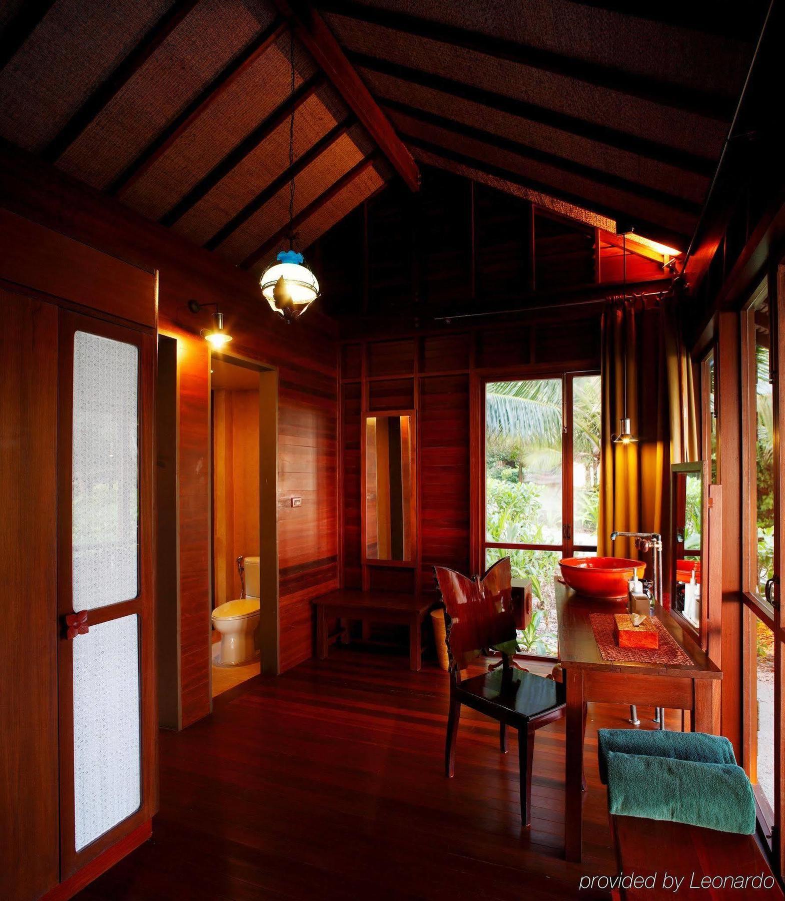 Zeavola Resort Phi Phi Don