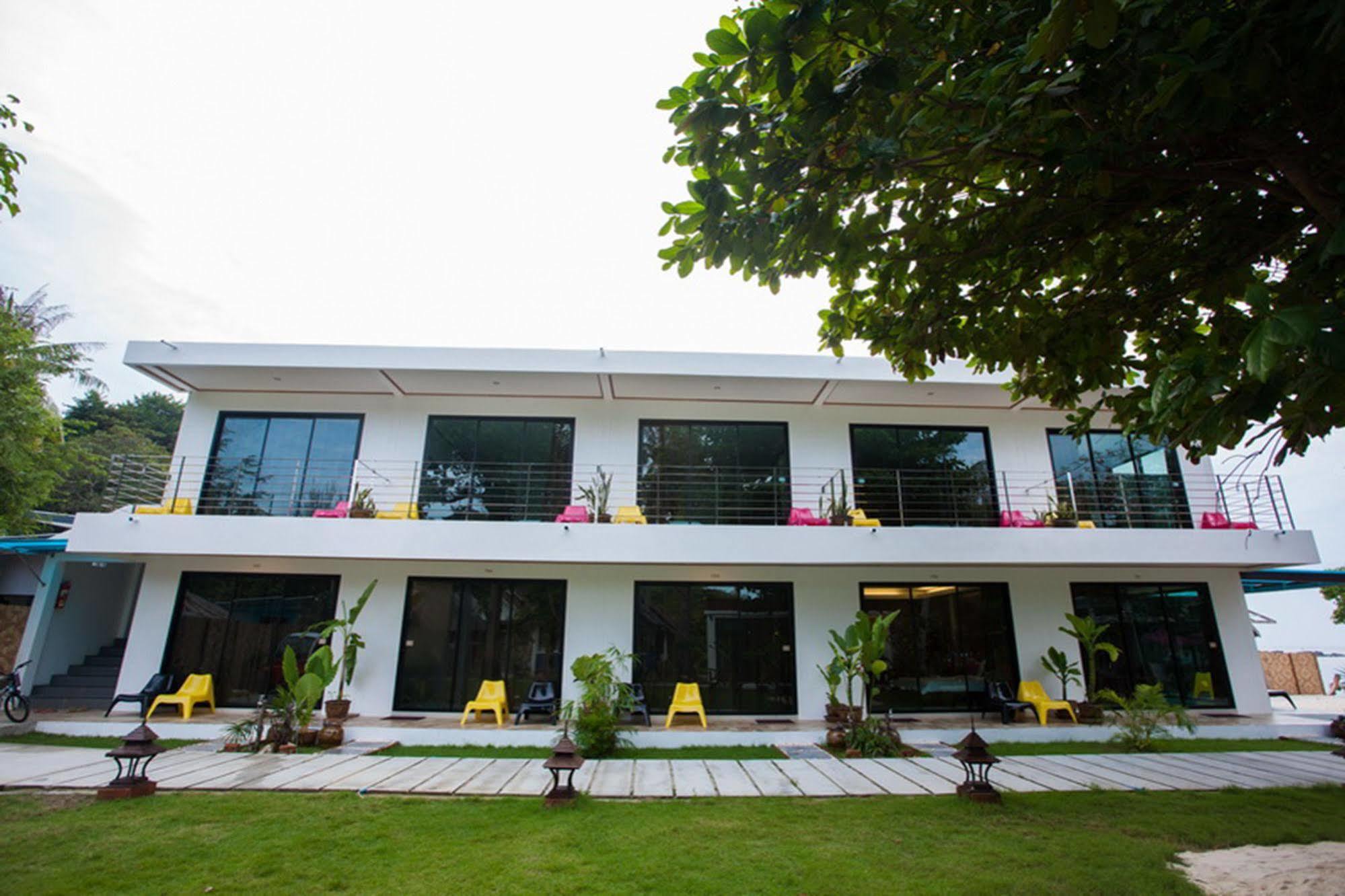 Paradise Resort Phi Phi Don