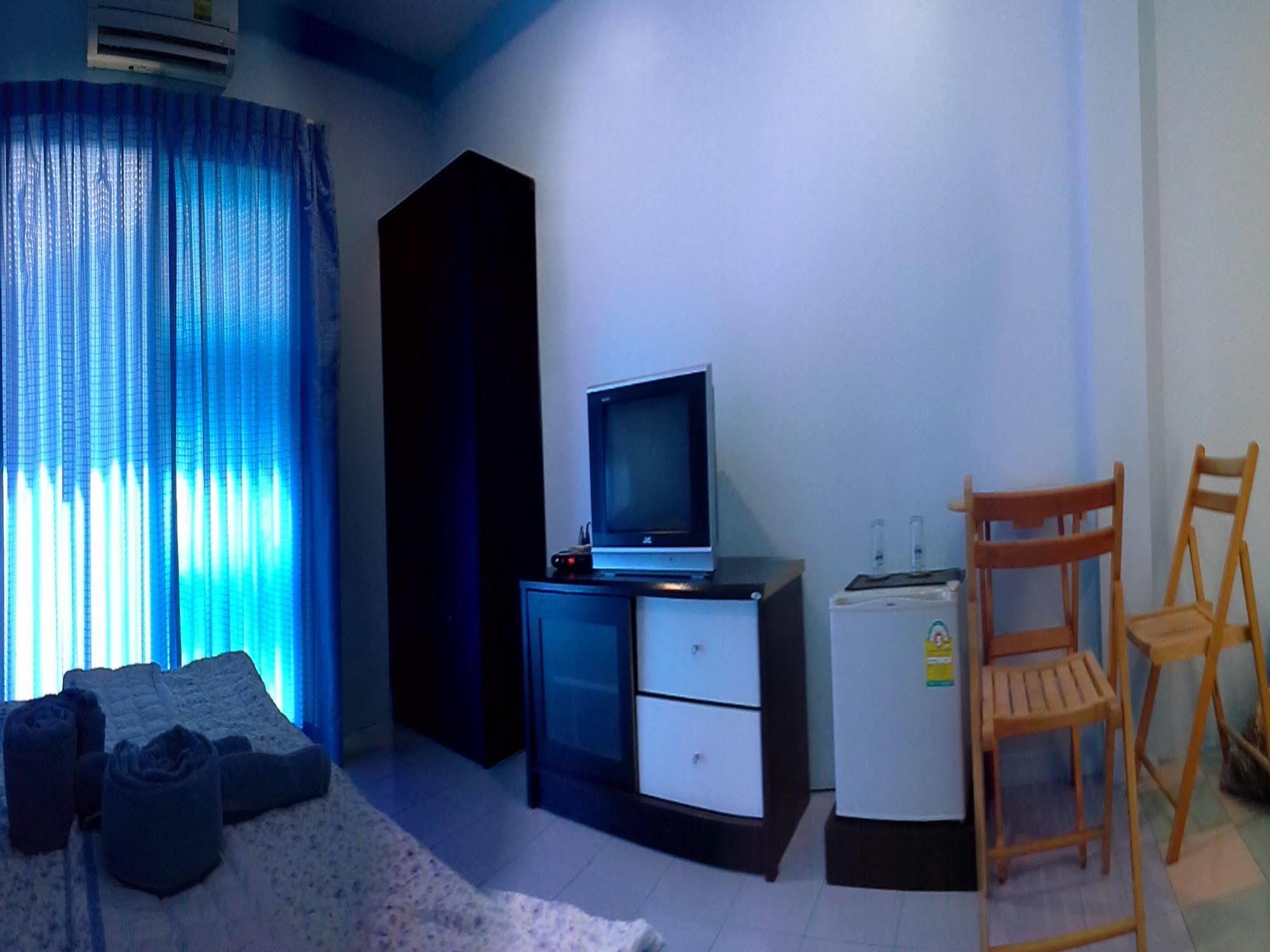 Oyo 609 Lanta Dream House Hotel 2*