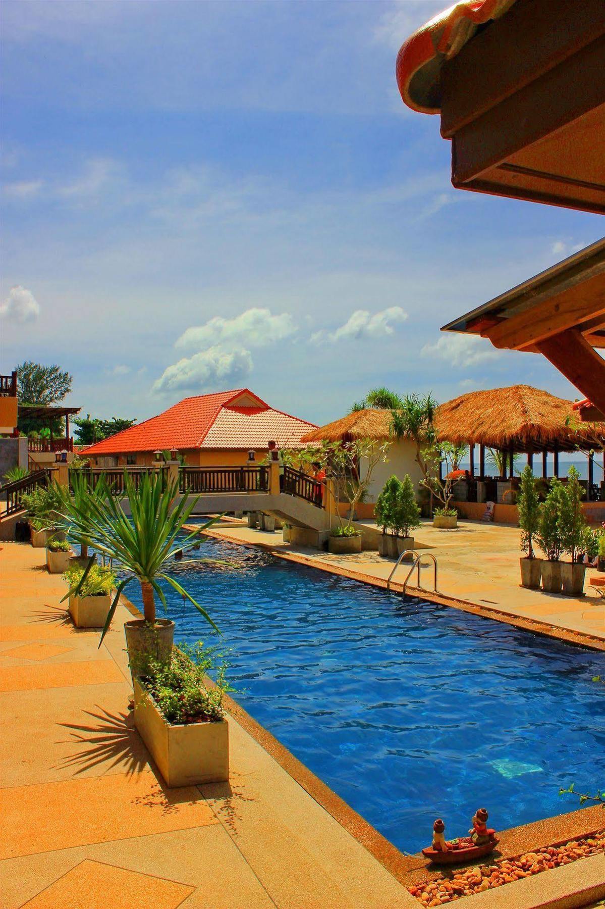 Peace Paradise Resort 3*