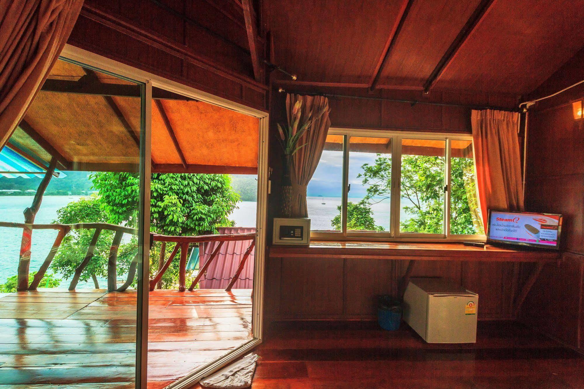 Resort Phuphaya Seaview - Adult Only