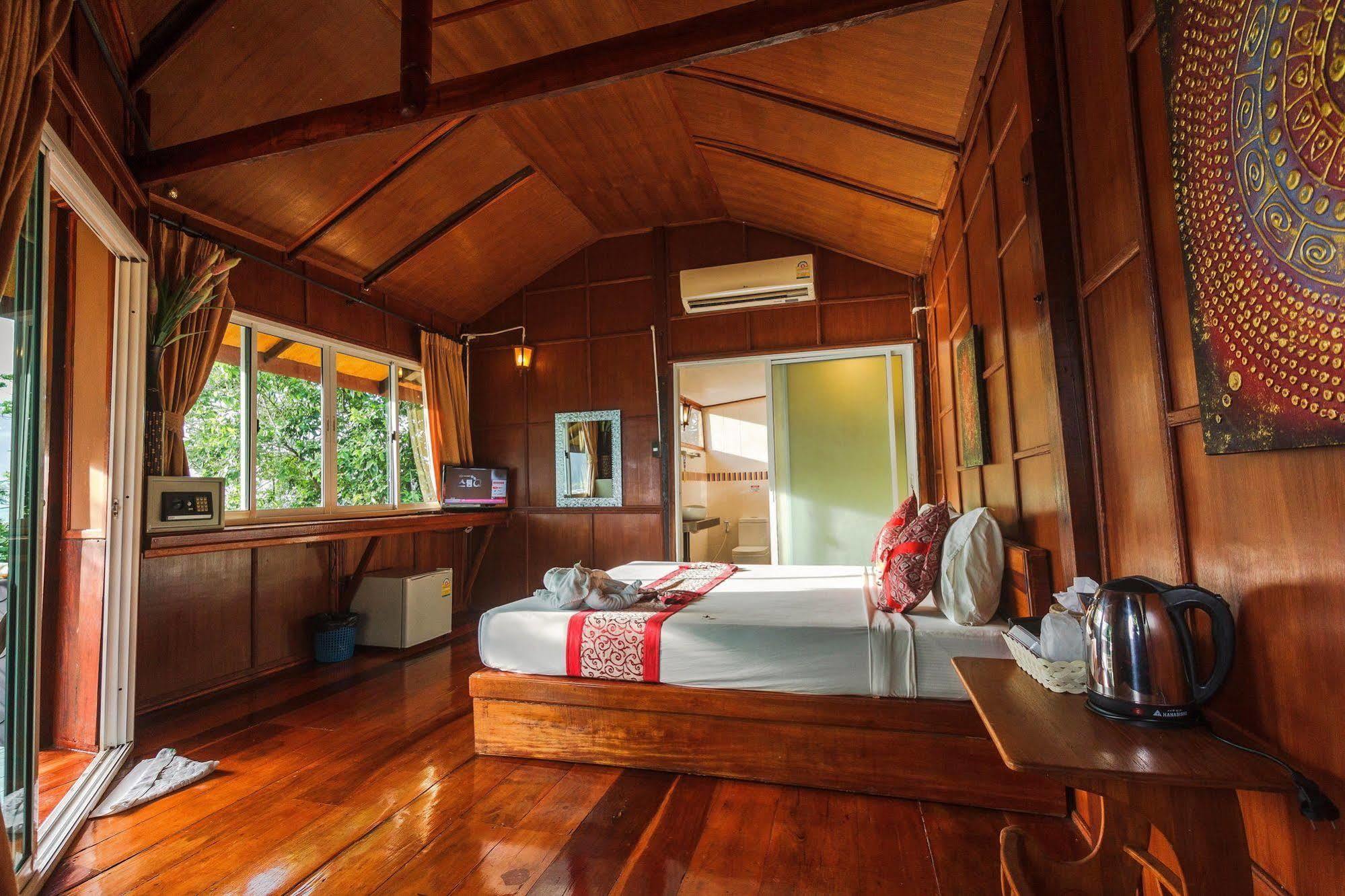 Resort Phuphaya Seaview - Adult Only Phi Phi Don