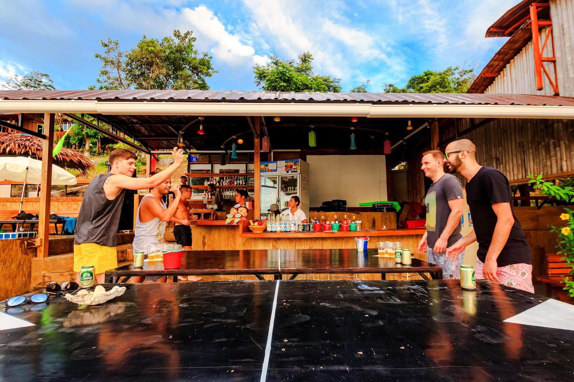 Phuphaya Seaview - Adult Only 3* Phi Phi Don