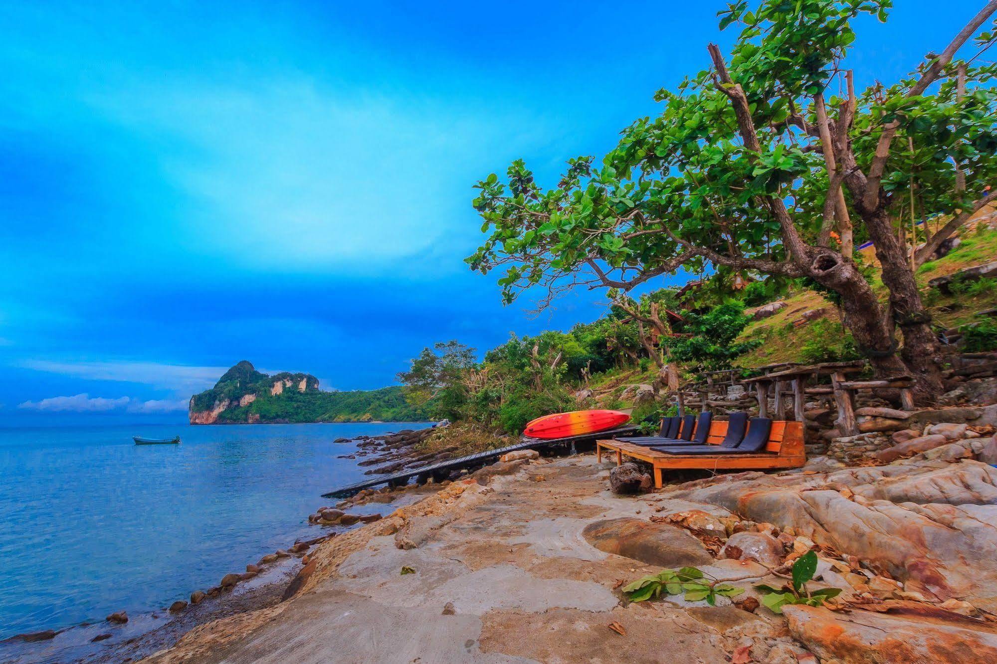 Phuphaya Seaview - Adult Only Resort 3*