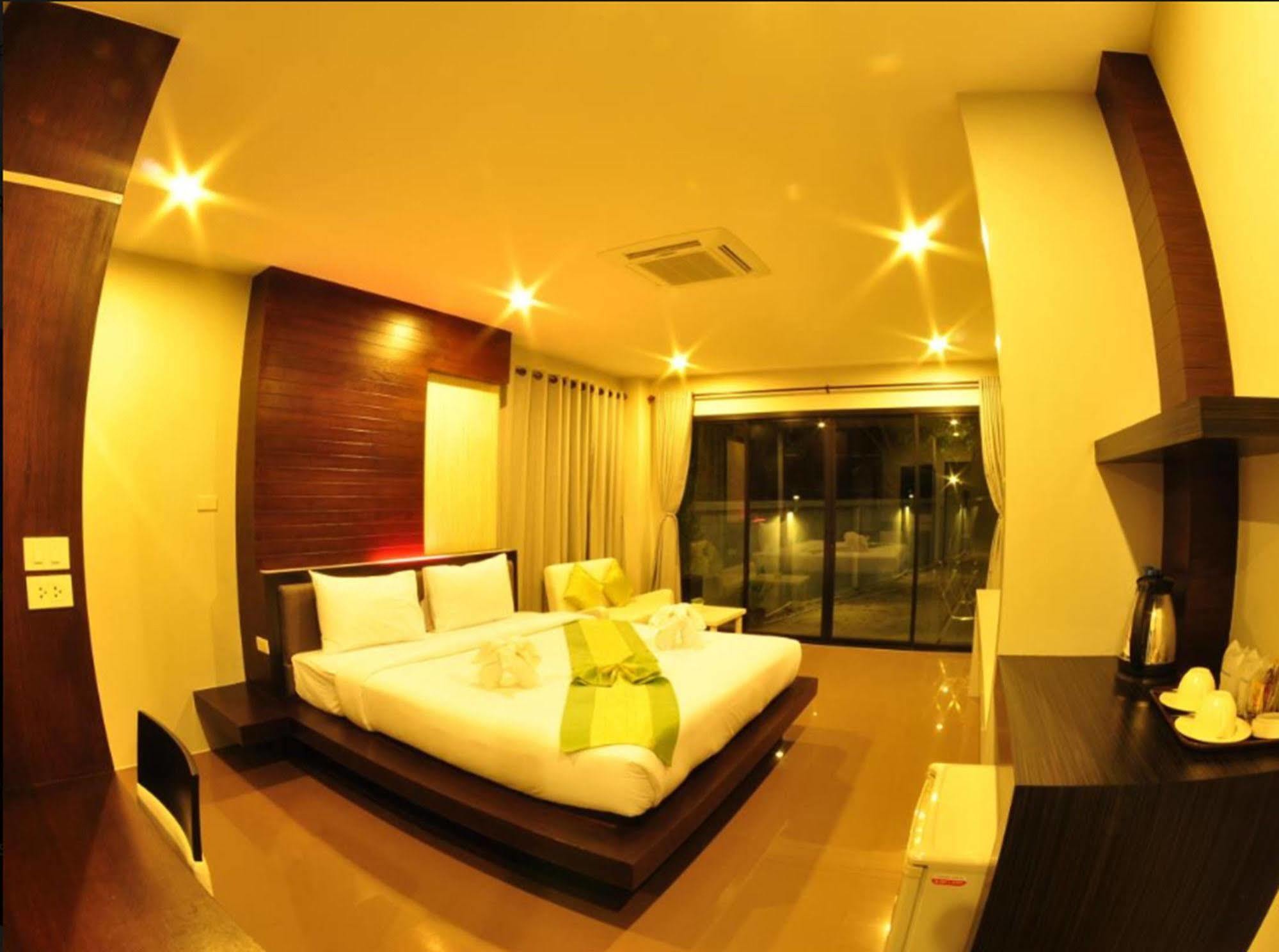 Hotel Ton Sai Tropical Island Phi Phi Don
