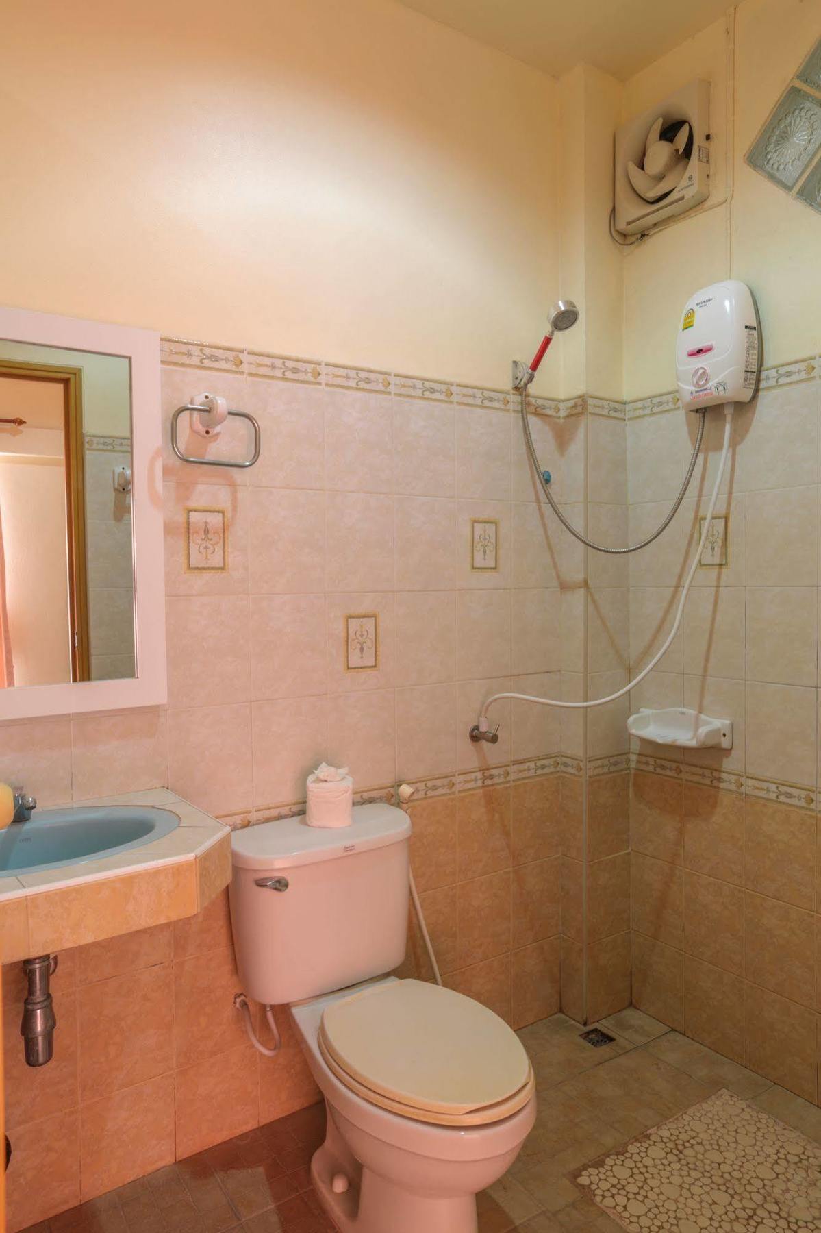 Khun Ying House 2*