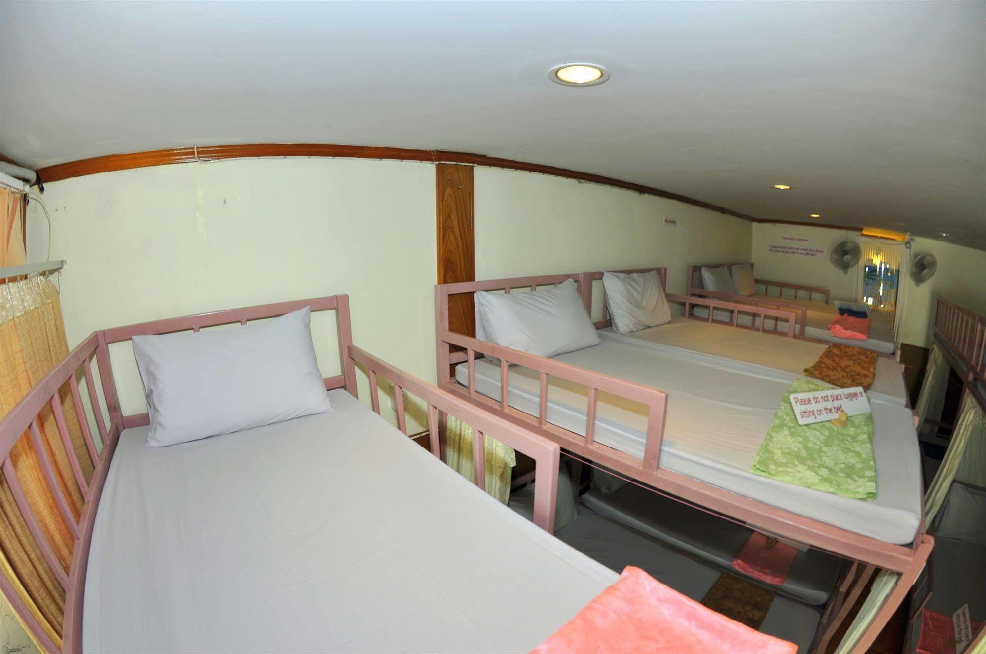 Hotel Blue Diamond Dorm