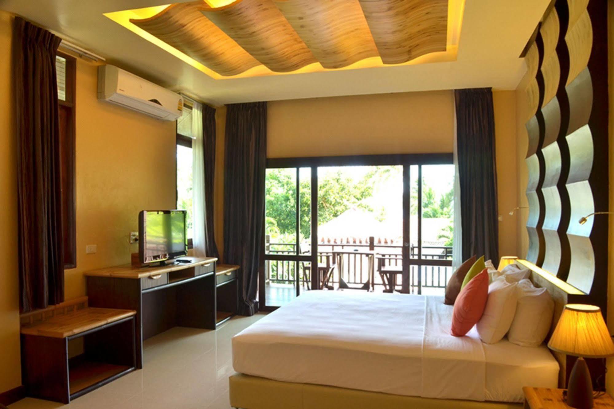 Palm Leaf 3* Koh Tao