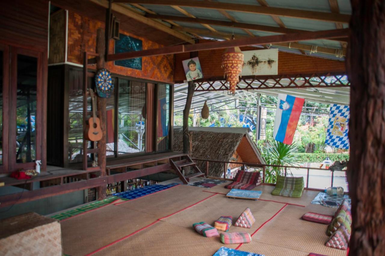 The Lazy Bar And * Ao Nang
