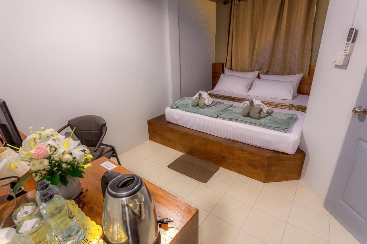 Khaolak Benzotel Hotel 3*