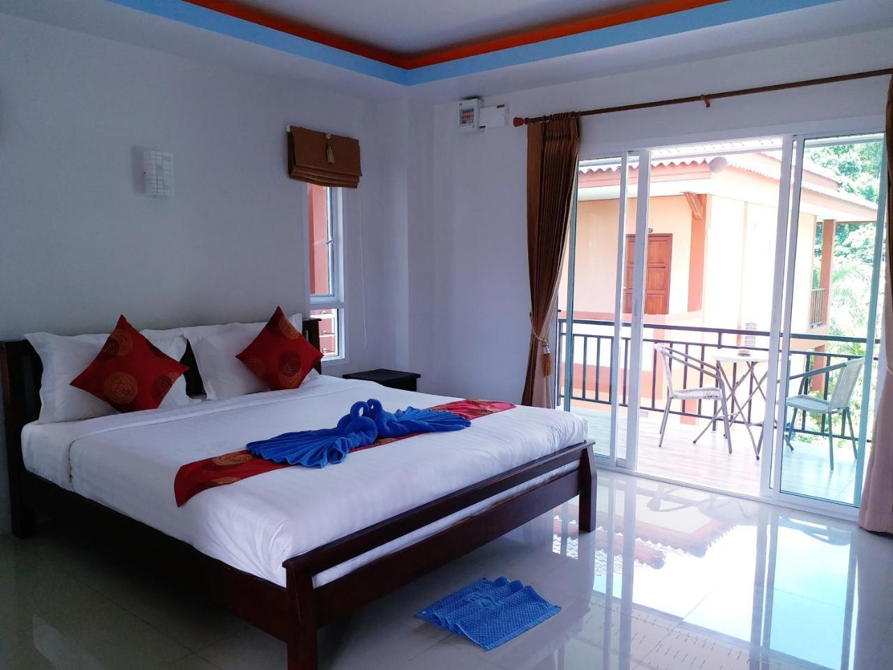 Tamarind Lanta Resort 3*