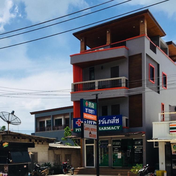 Hotel Lanta White's House