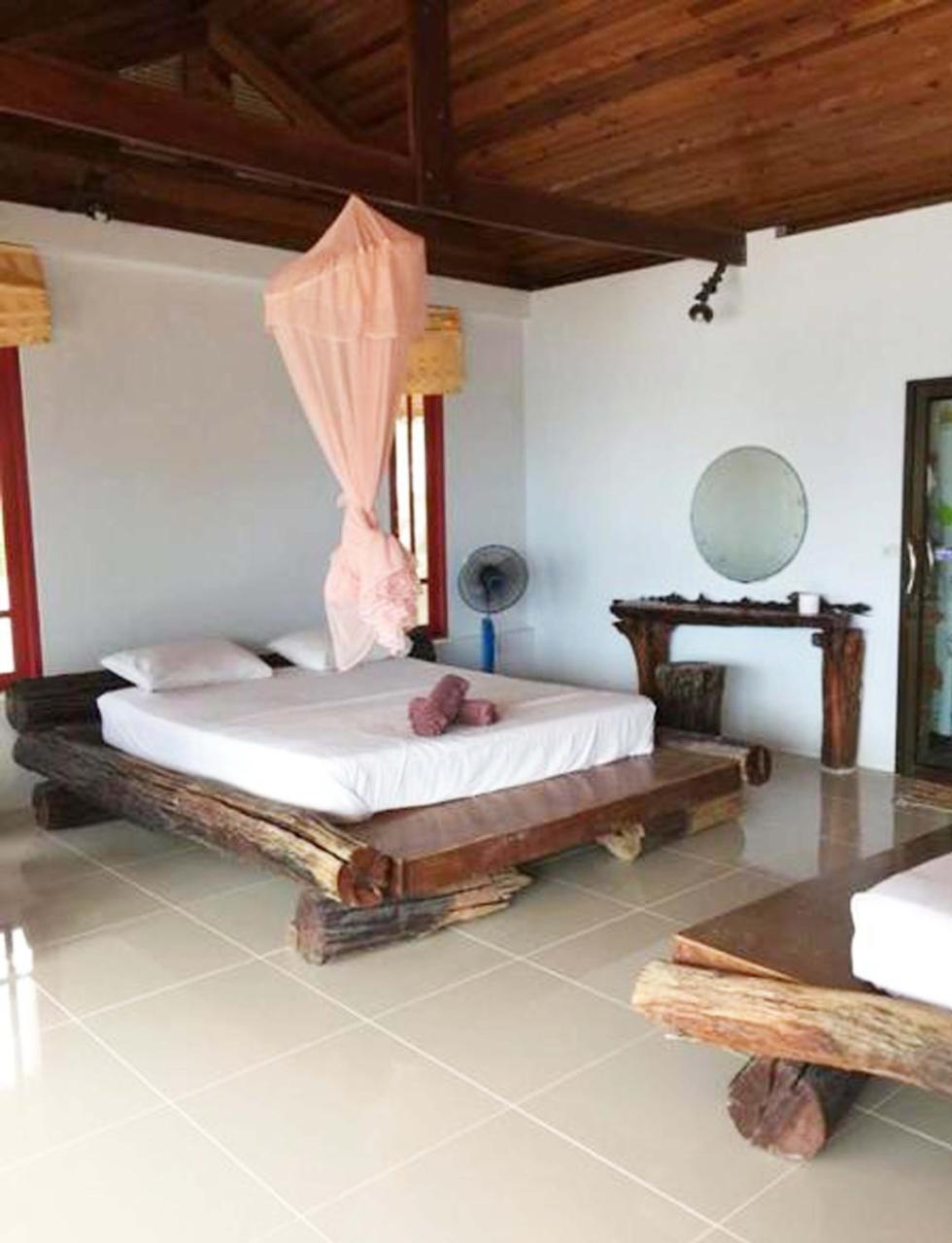 Resort Mountain Reef Koh Tao