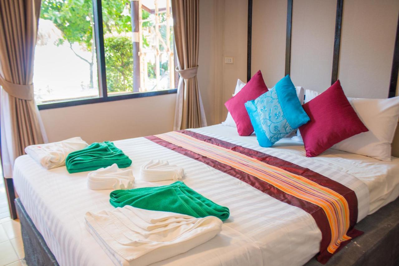 Phi Phi Nice Beach Resort Hotel Phi Phi Don