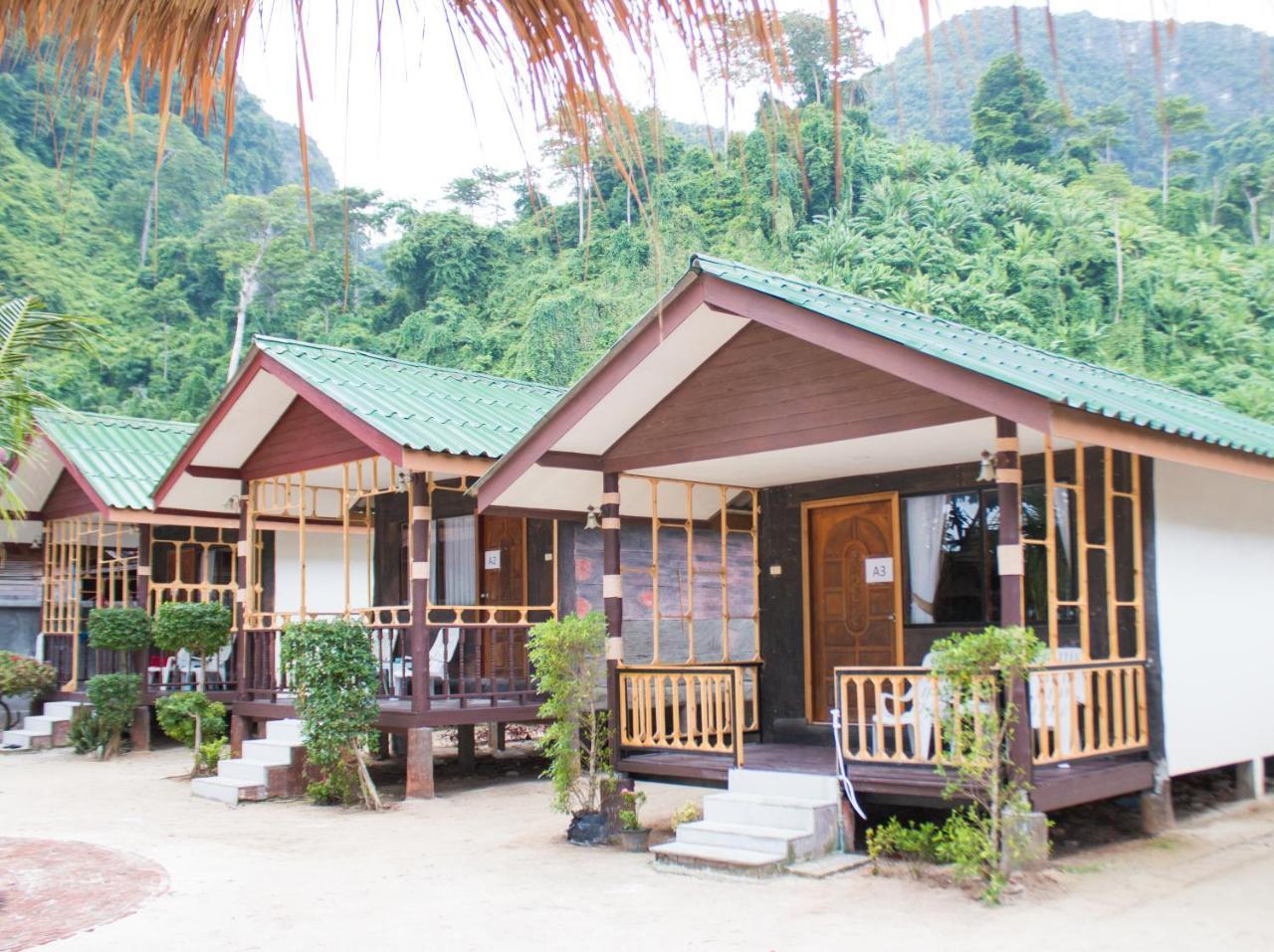 Phi Phi Nice Beach Resort 3* Phi Phi Don