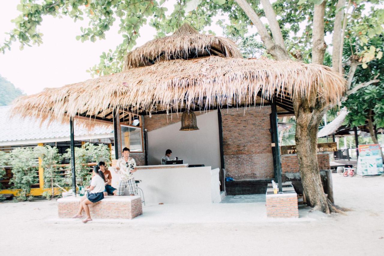 Hotel Phi Phi Nice Beach Resort 3*