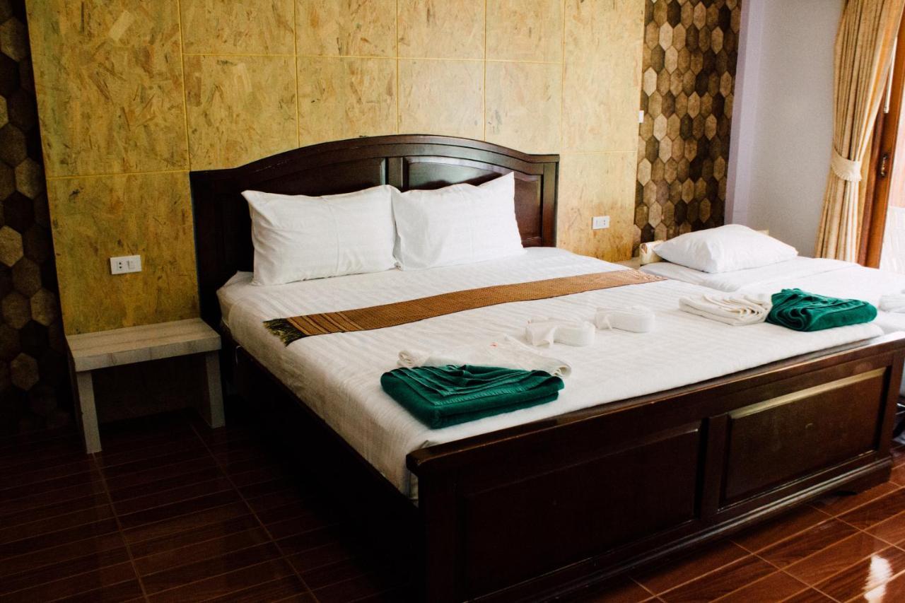Phi Phi Nice Beach Resort Hotel 3*