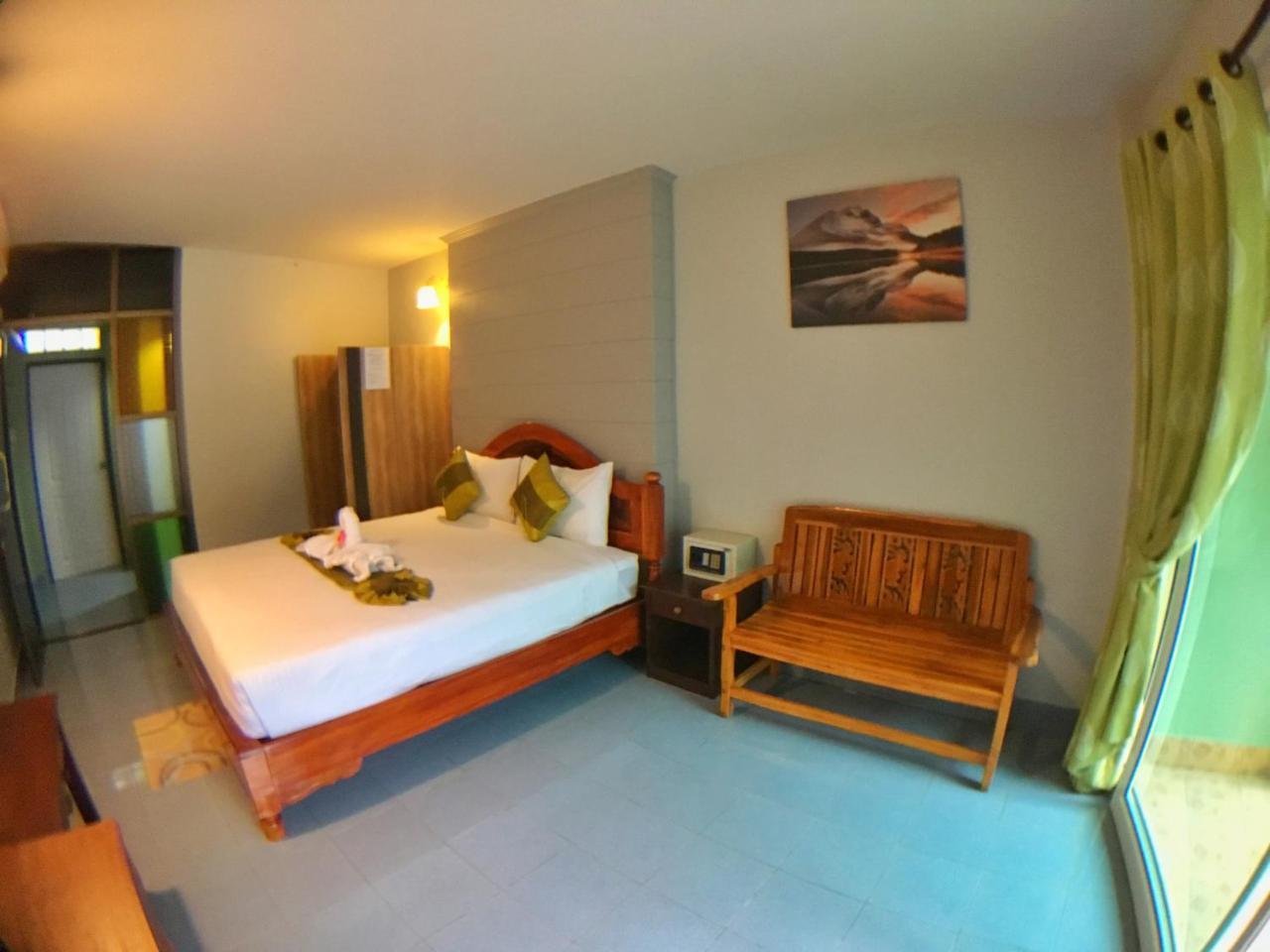Srichada Khaolak - Sha Extra Guest house