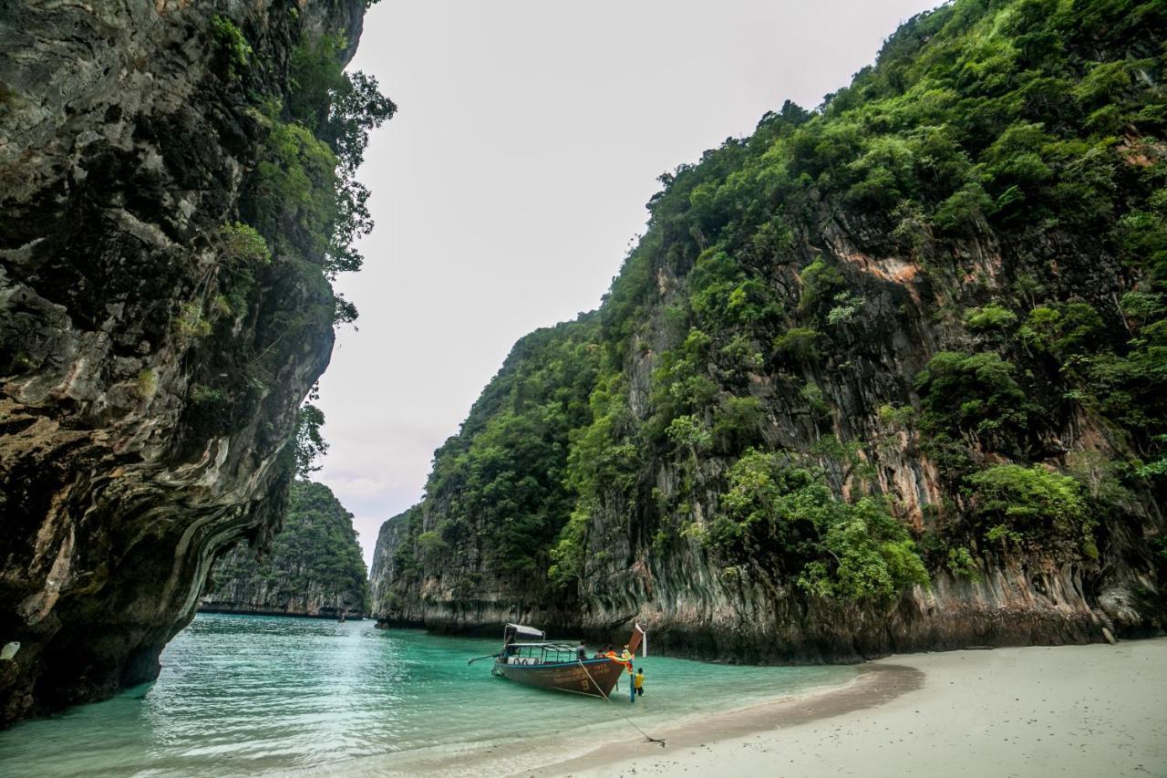 Phi Phi Nice Beach Resort 3*