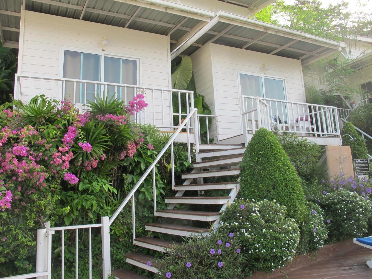 Uphill Lodge Phi Phi Don