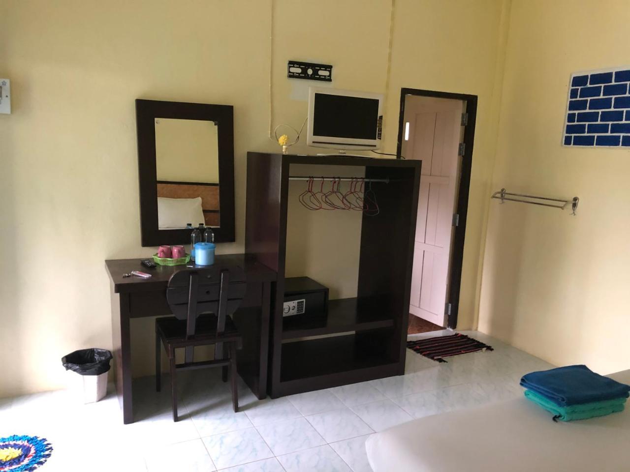 Khaolak Banana 3*