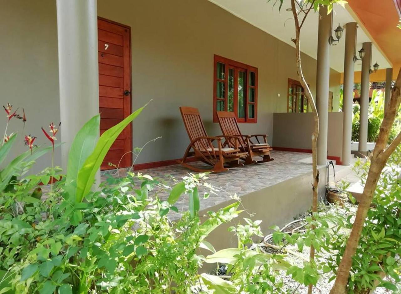 Lanta Wanida Resort
