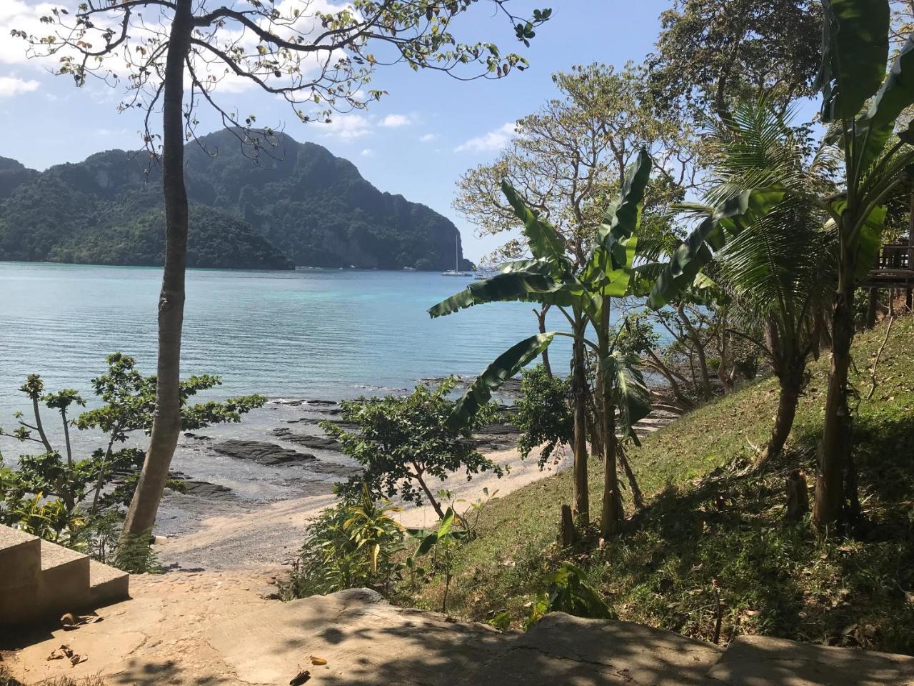 Sunwaree Resort Phi Phi Don