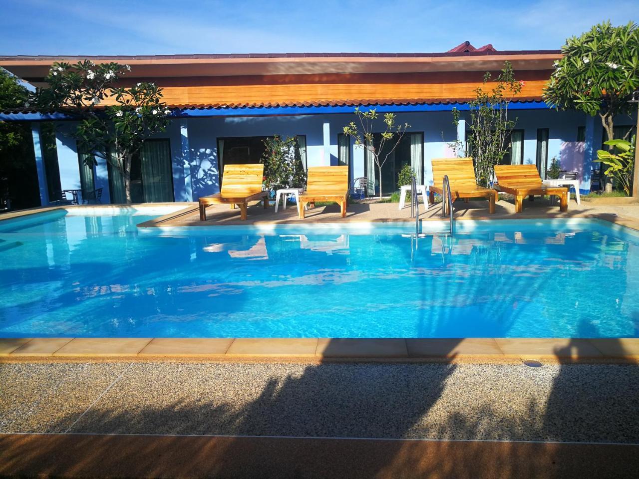 Resort Weixiao Lanta 3*