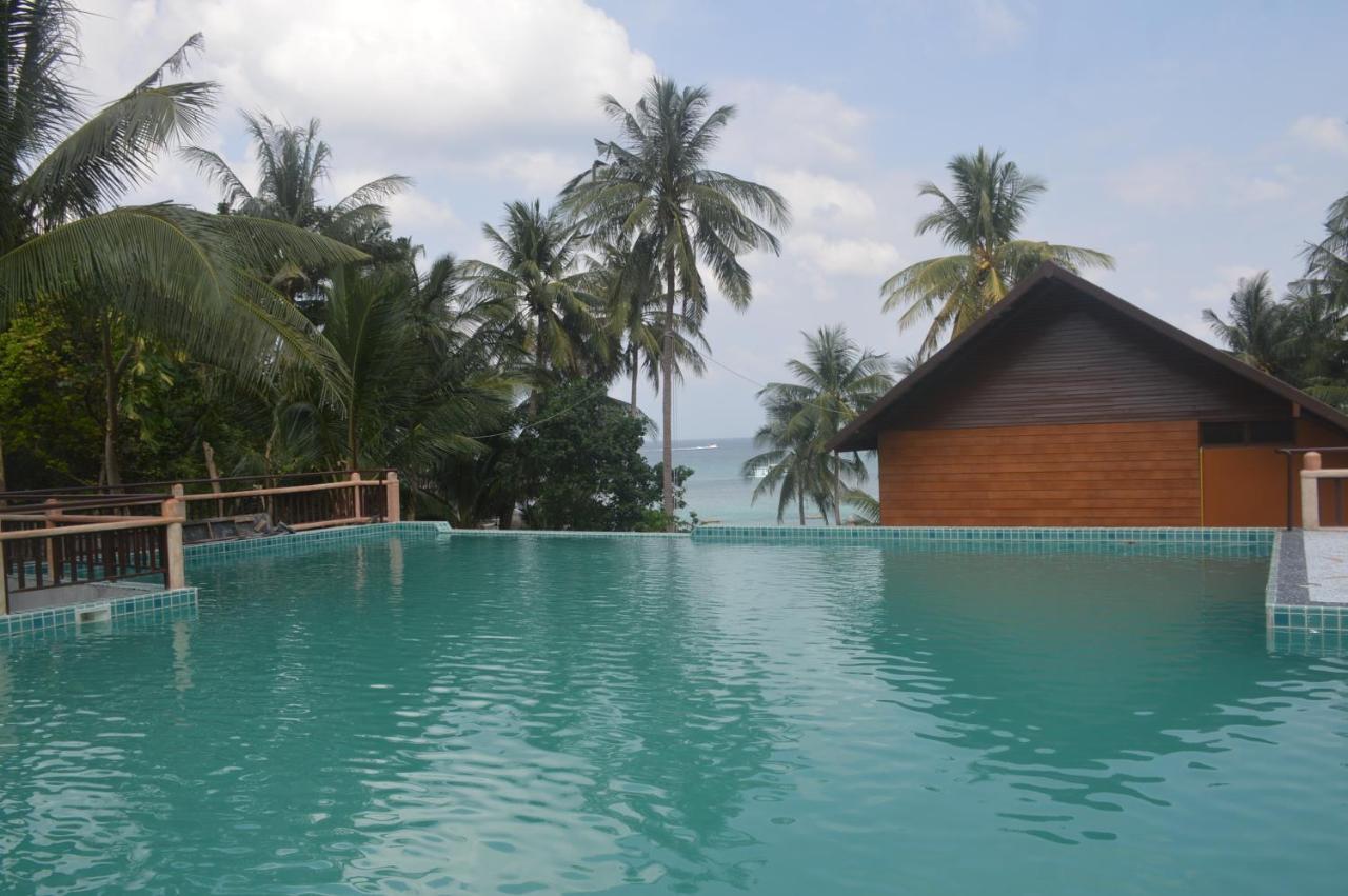 Resort Charm Churee Village