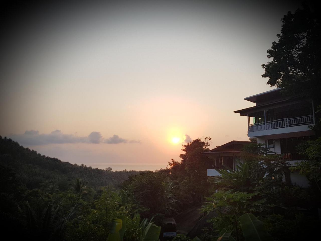 Balcony Villa *