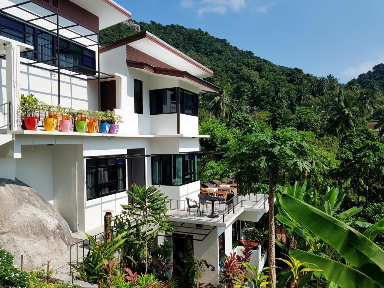 Balcony Villa *