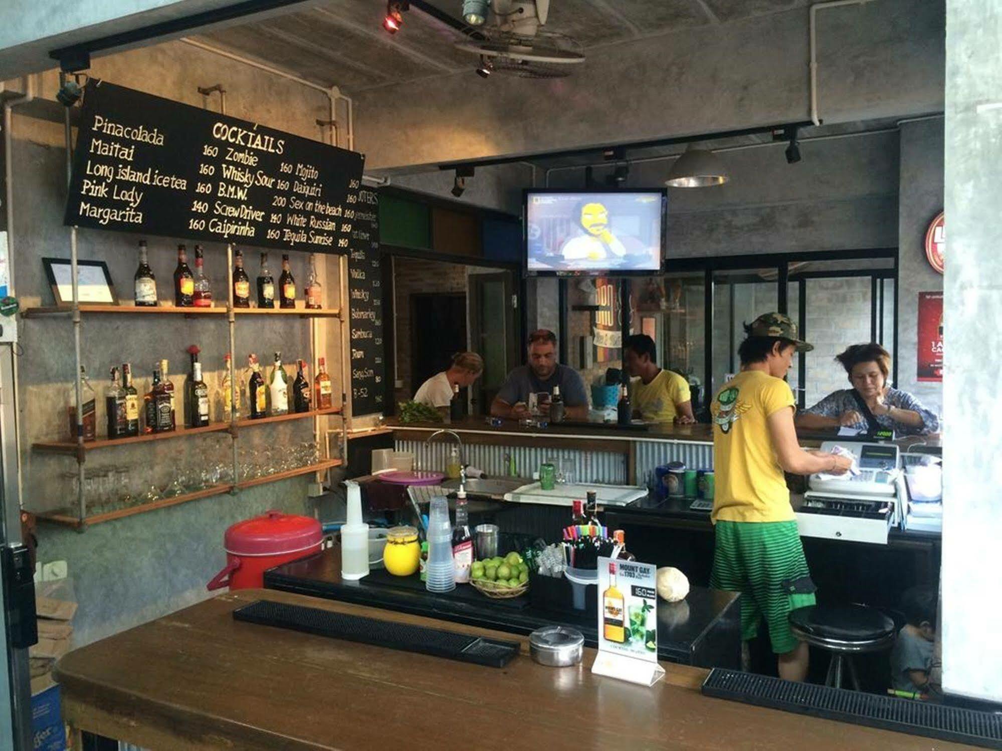 Bro&sis Place Hotel 2*