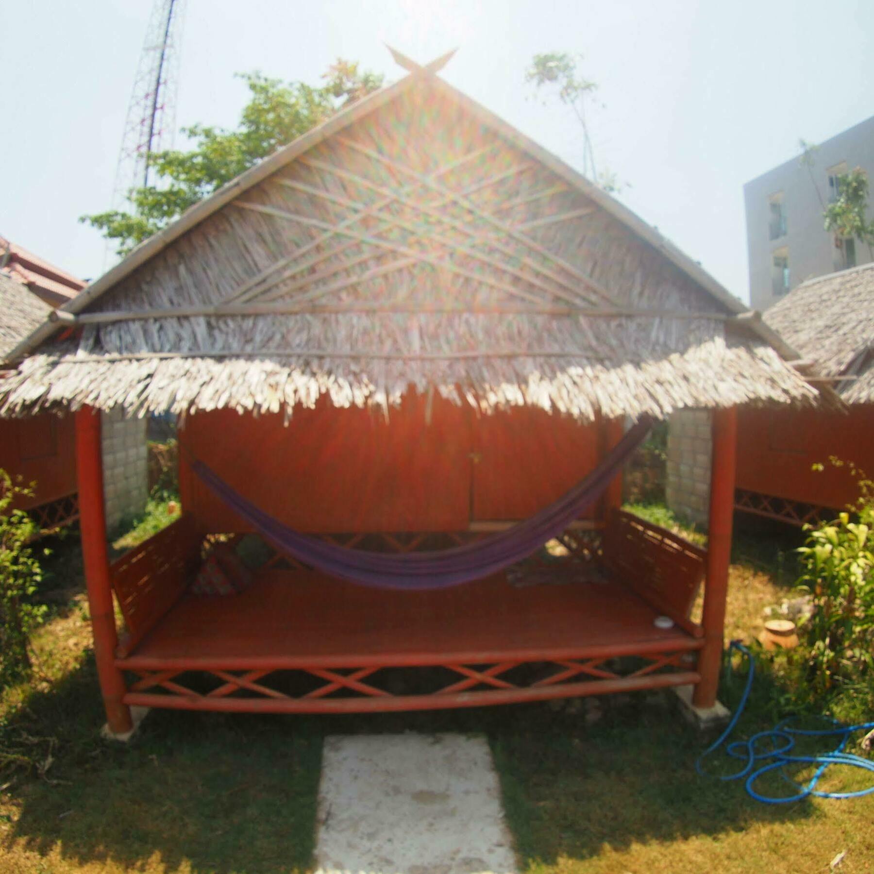 Resort Hatzanda Bamboo House