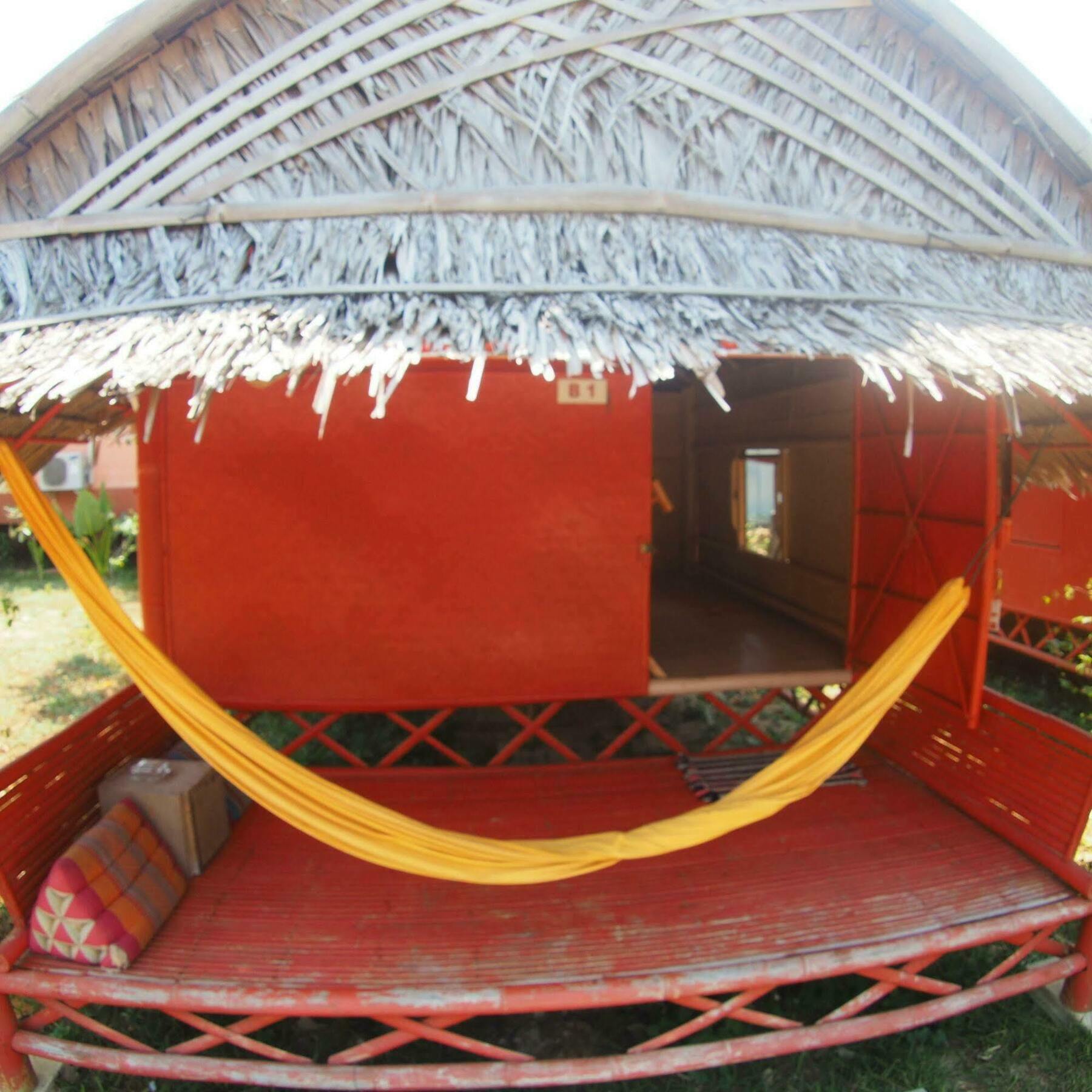 Resort Hatzanda Bamboo House *