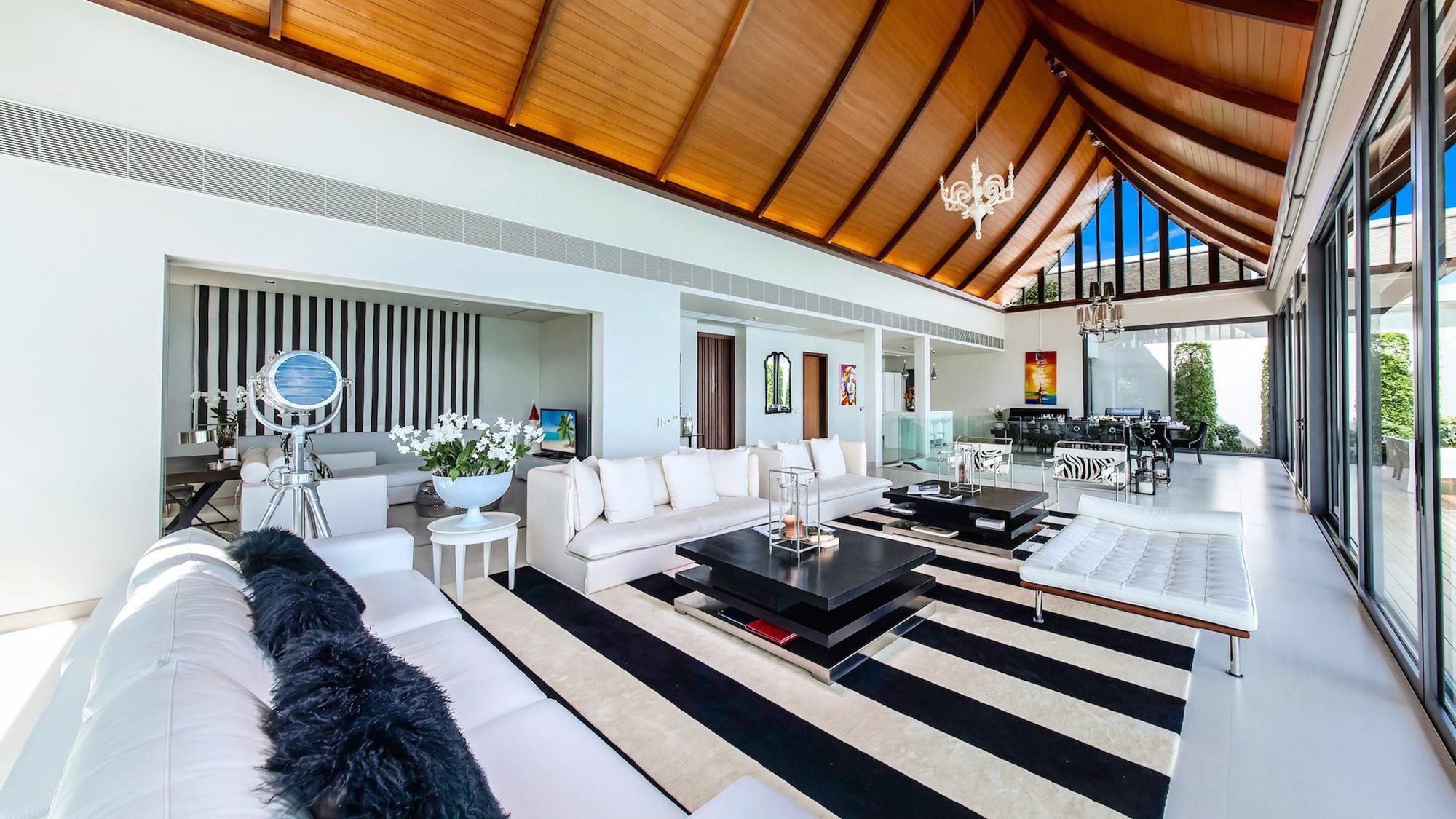 Villa Paradiso Layan Beach (Phuket)