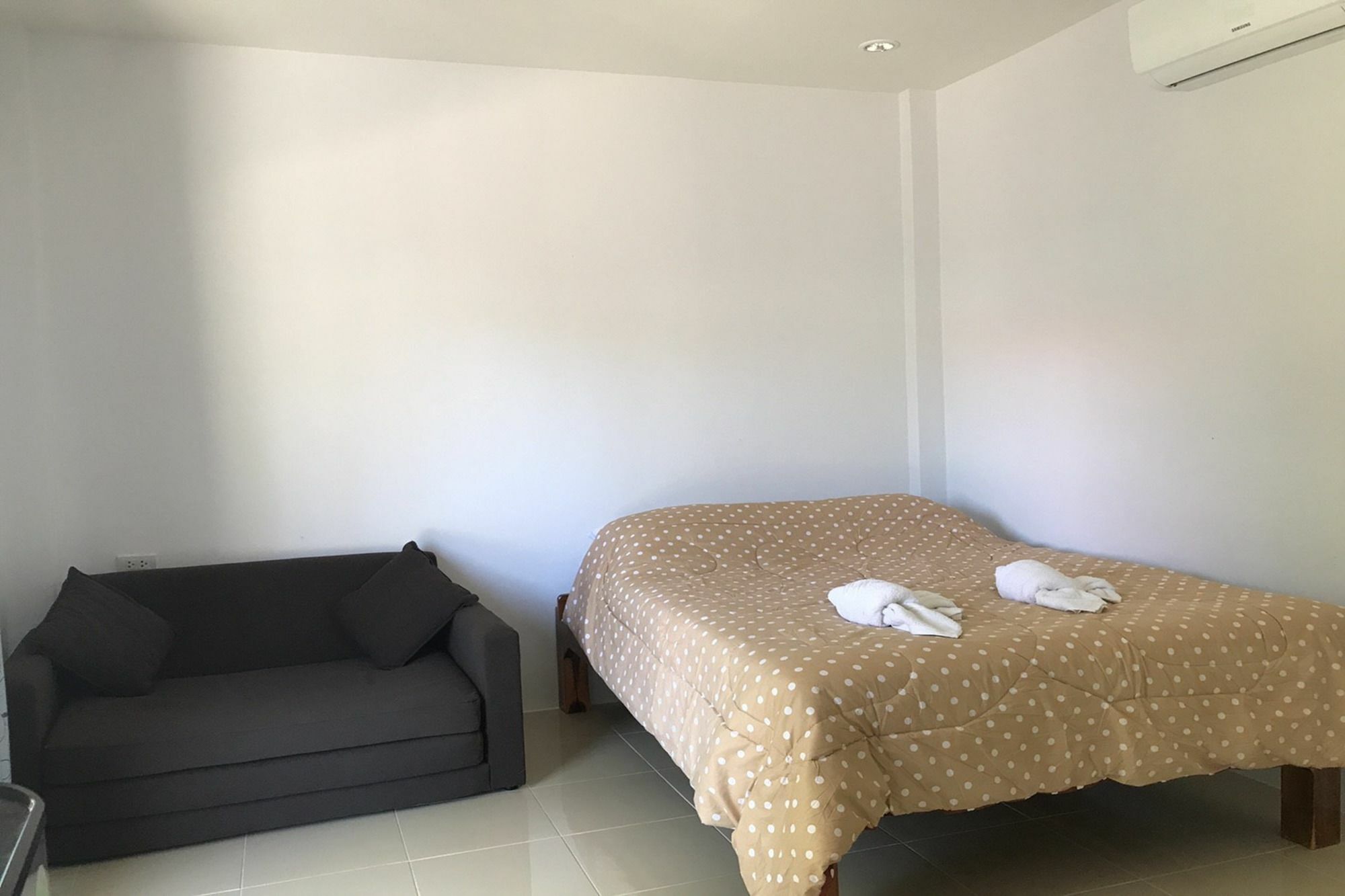 Guest house Baan Sri Lanta 2*