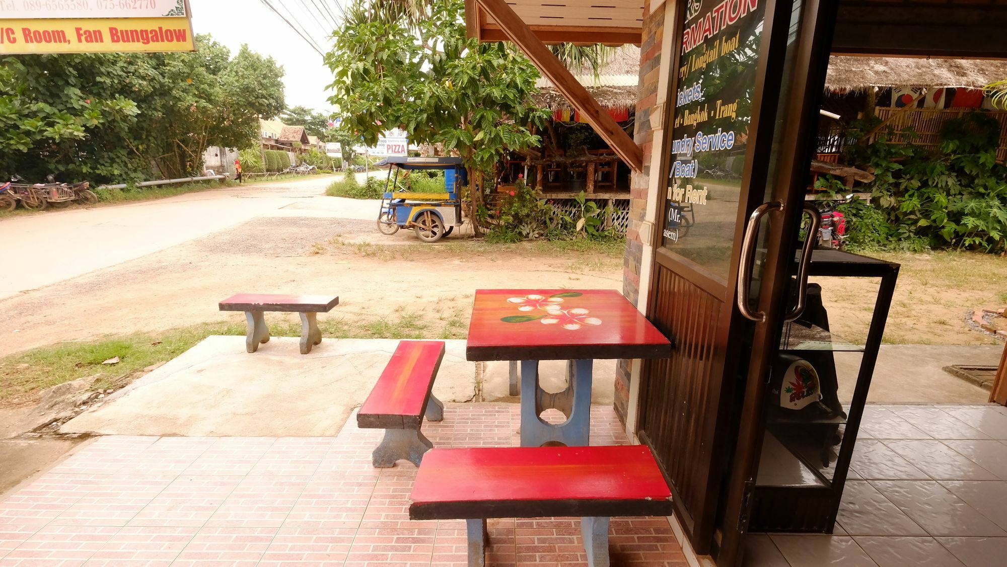 Chalet Lanta Valom Buri *