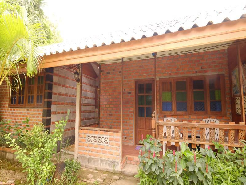 Lanta Valom Buri