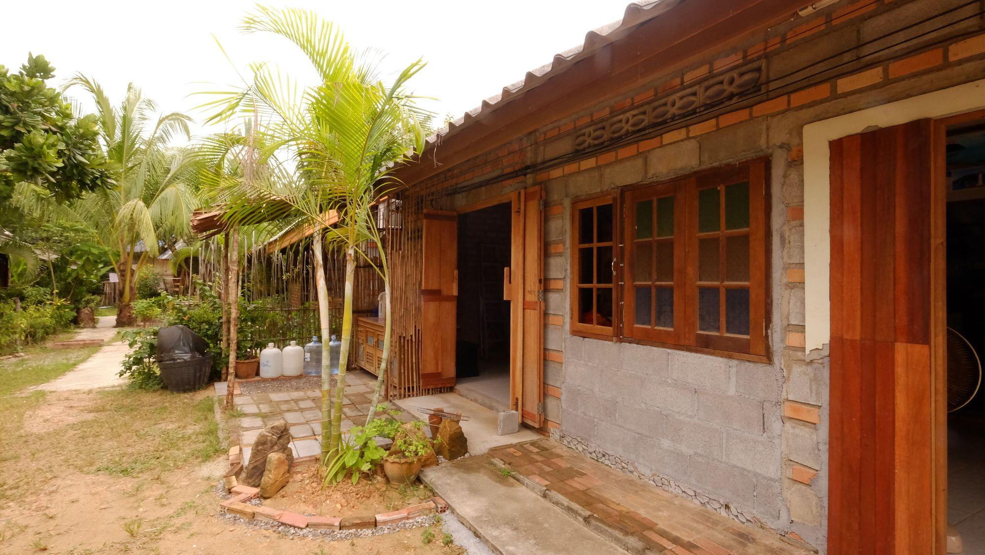 Lanta Valom Buri * Koh Lanta