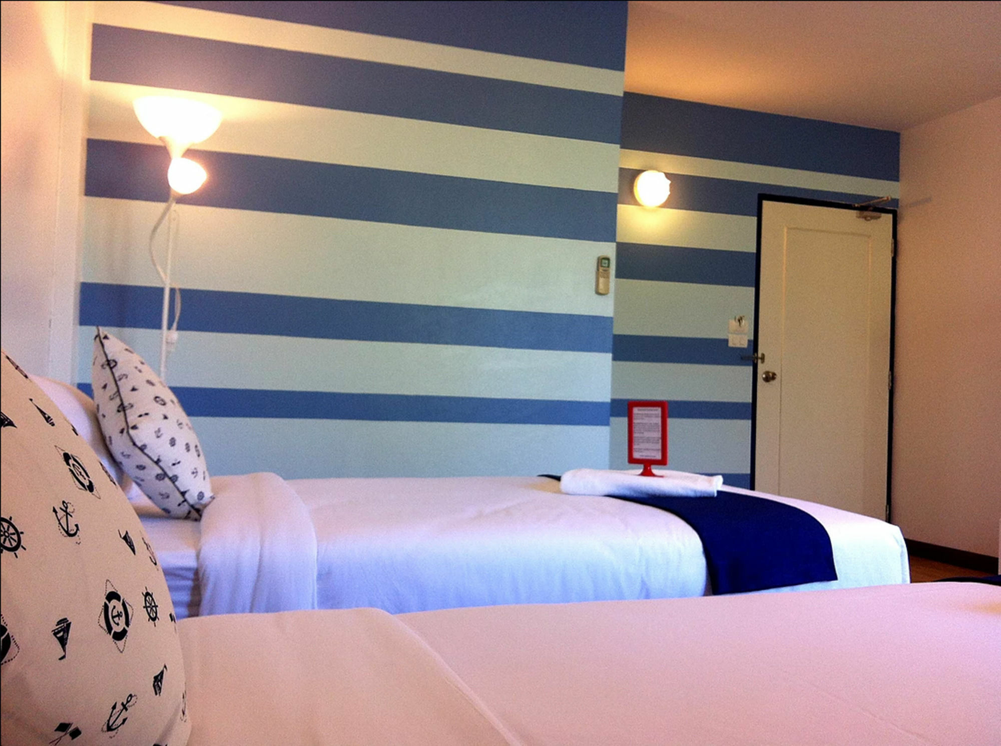 Nautical & Seashell House 2*