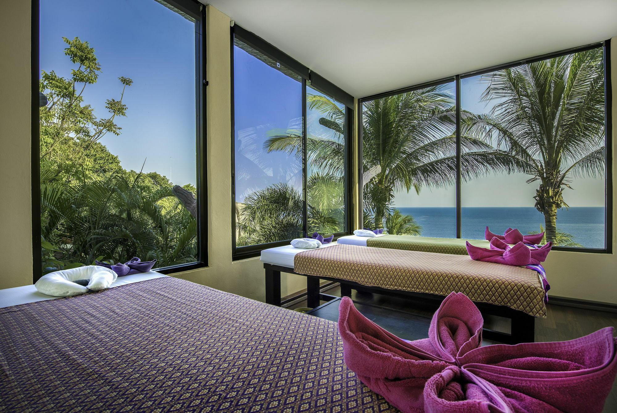 Jamahkiri Dive & Resort