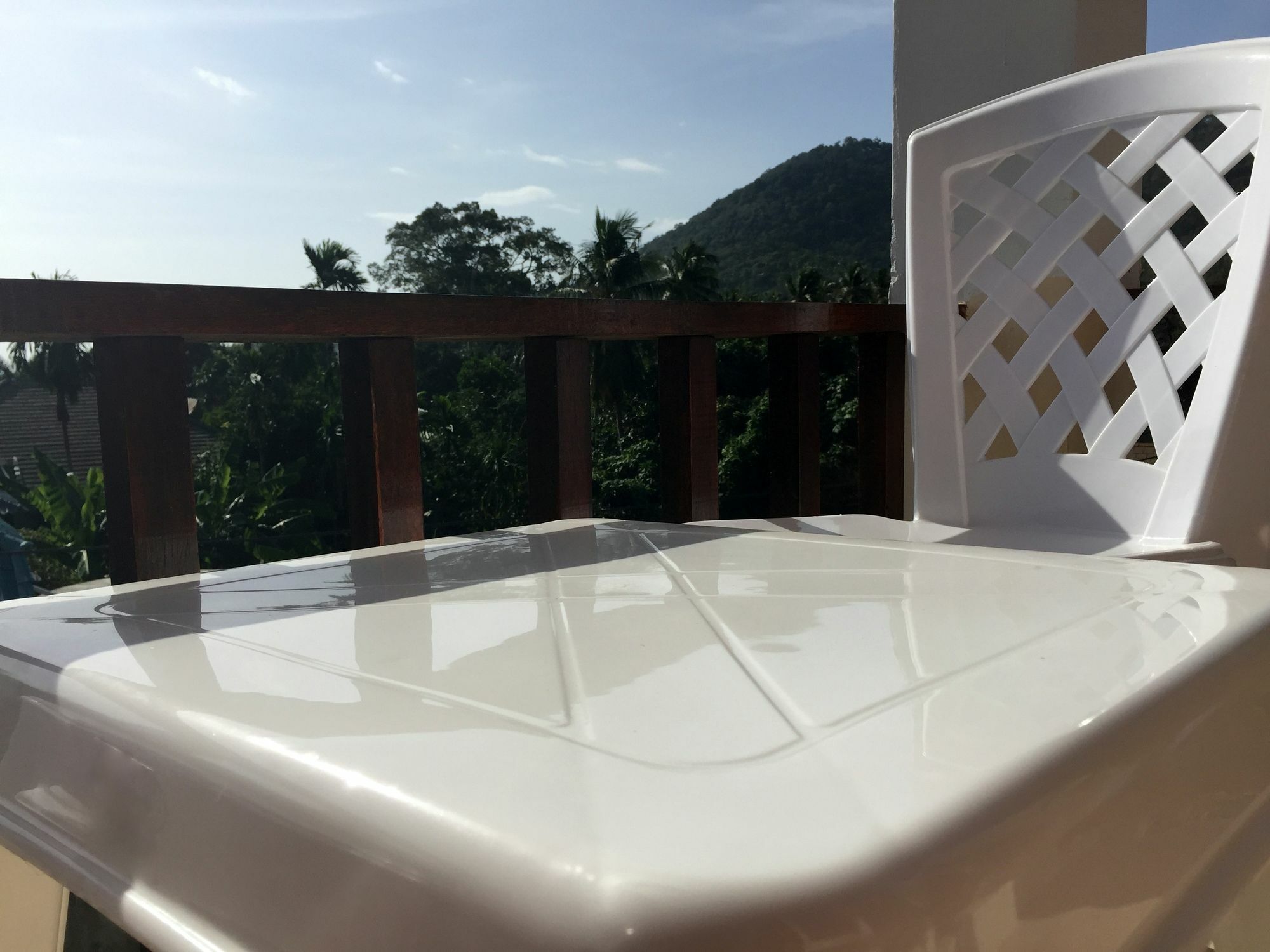 Summer And 2* Koh Tao